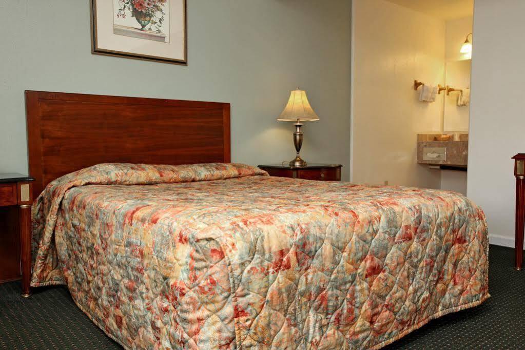 Monterey Oceanside Inn Esterno foto