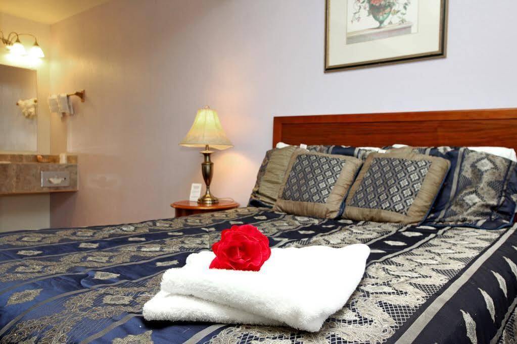 Monterey Oceanside Inn Esterno foto